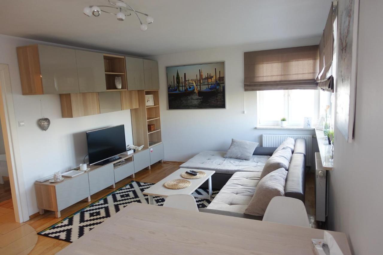 Apartamenty Nad Jeziorkiem Варшава Екстер'єр фото