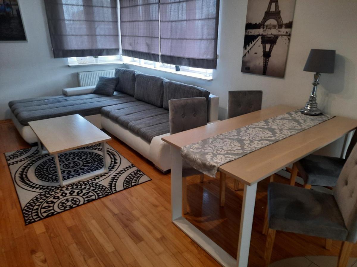 Apartamenty Nad Jeziorkiem Варшава Екстер'єр фото